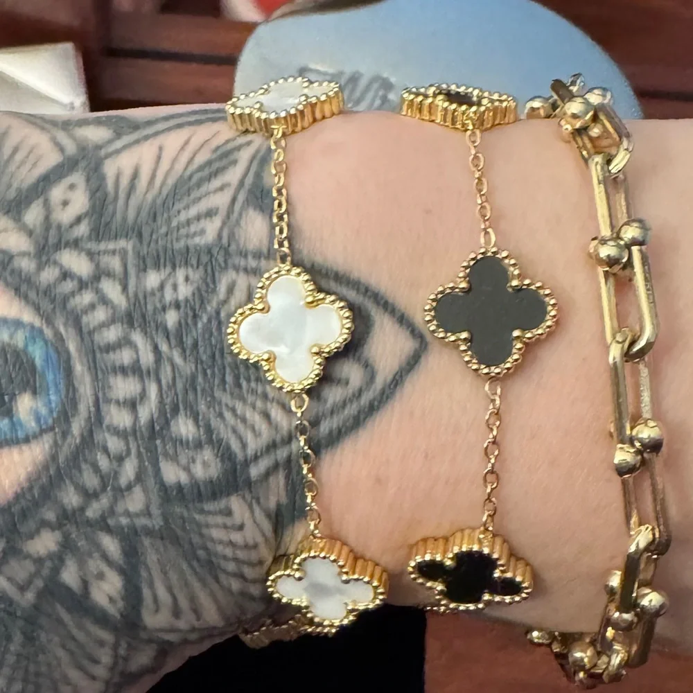 13mm Clover 18kt gold stainless steel bracelet - Picture 4 of 4